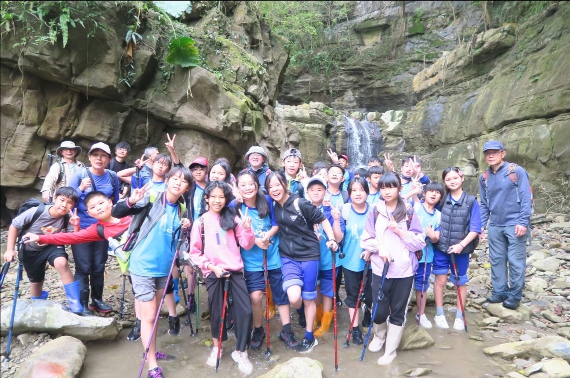 113-2月美國小山野教育尋古道至白雲仙谷，第 5 張。